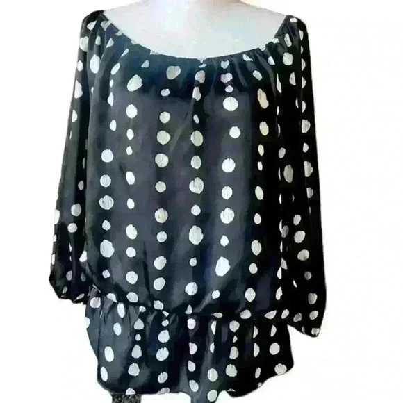 Vince Camuto  blouse large. Black with white polka dots. Elastic drop waist - Picture 3 of 11